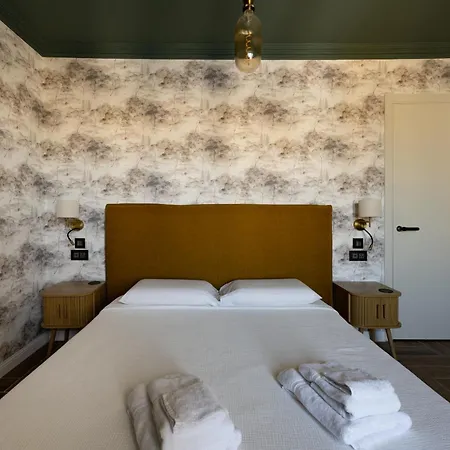 Lorenzo Bed and Breakfast 4*